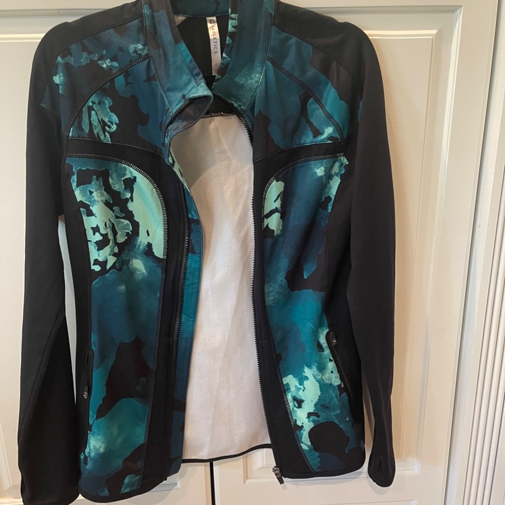 Fabletics Women's Active Jacket Size Small Green … - image 4